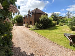 front of property - click for photo gallery